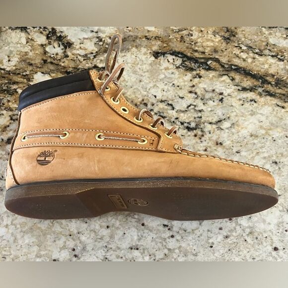 Timberland Authentic mid-high boots in wheat nubuck leather. main image 14